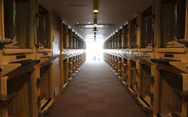 Sauna & Capsule Hotel Hokuo