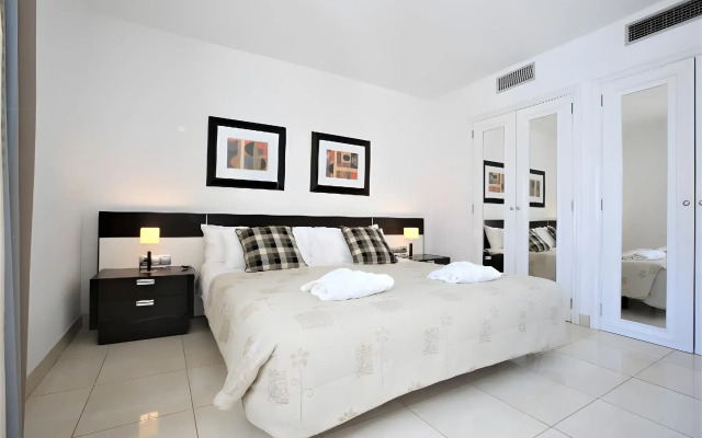 Ona Beverly Hills Suites