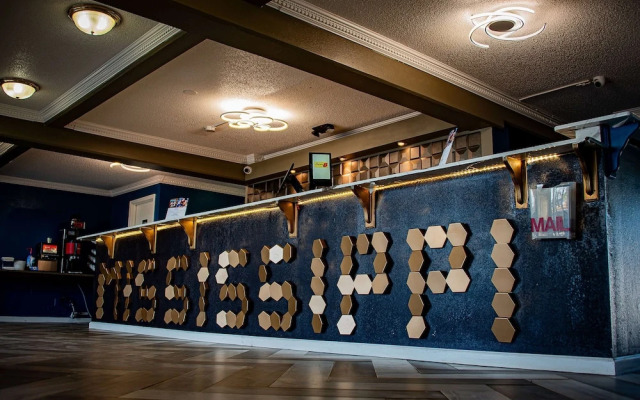 Biloxi Beach Hotel