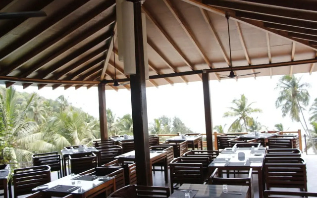 Larive Beach Resort
