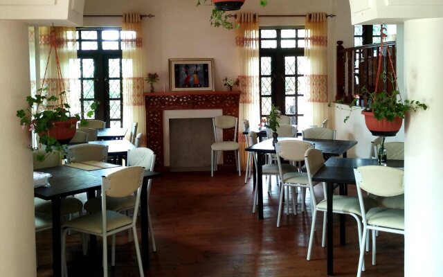 Peace Garden Hotel
