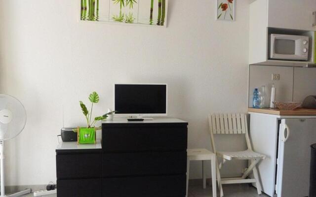 Appartement Cap d'Agde, 1 pièce, 4 personnes - FR-1-607-53