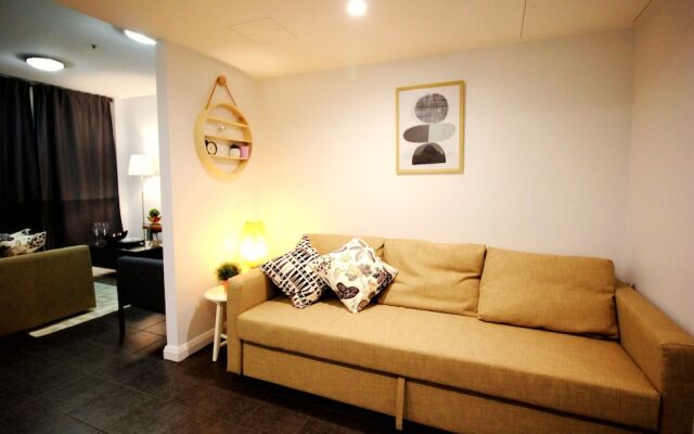 Spacious Apartment Central Location