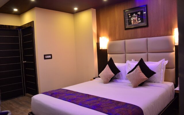 Dolphin Chocolate Inn