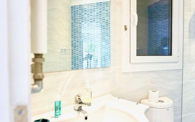 Hilton Hotel Area Renovated Apt next to Metro