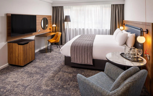 Crowne Plaza Manchester Airport by IHG