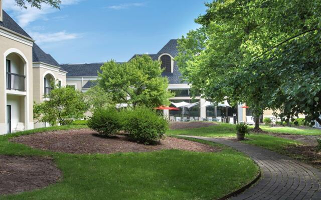 DoubleTree by Hilton Hotel Chicago Wood Dale - Elk Grove