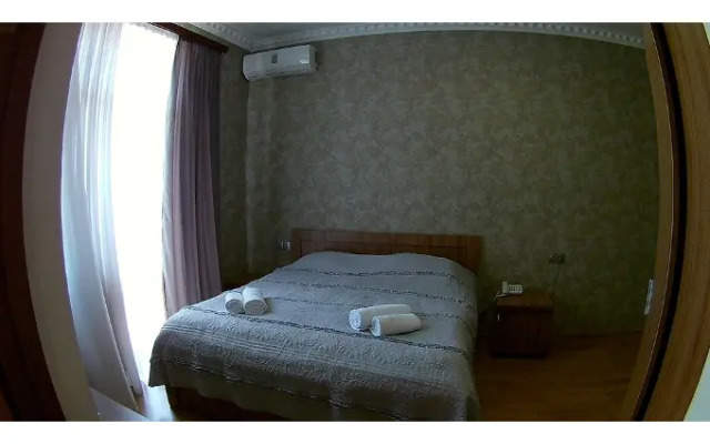 Canyon Hotel