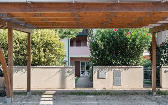 Apartment With Pool in Lido Delle Nazioni