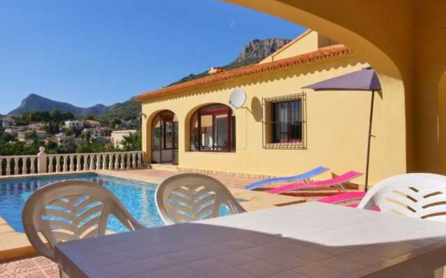 Villa - 3 Bedrooms with WiFi - 106444