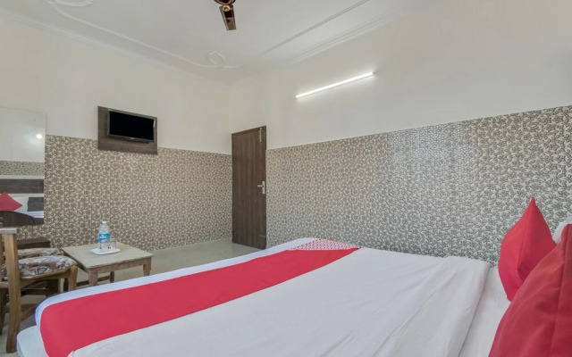 OYO 24893 Palak Lodge