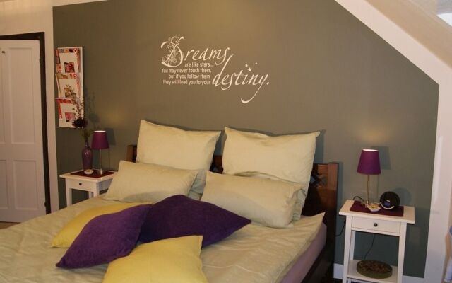 Little Gables Bed And Breakfast