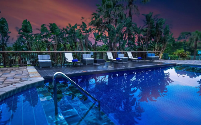 Hemingways Hotel