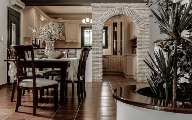 Amalthia Villa
