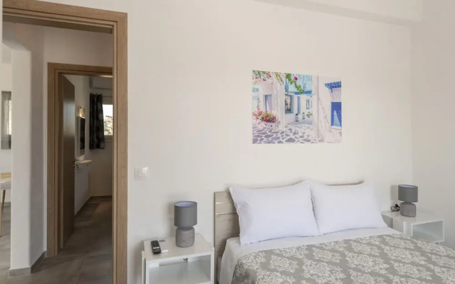 Parikia's Sunlight 2bedroom House