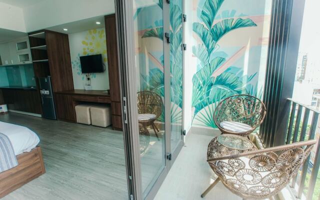 Royal Lion Hotel and Apartment