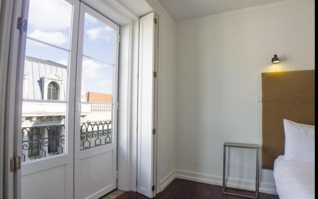 LV Premier Chiado CH2 Balcony Spacious Elevator