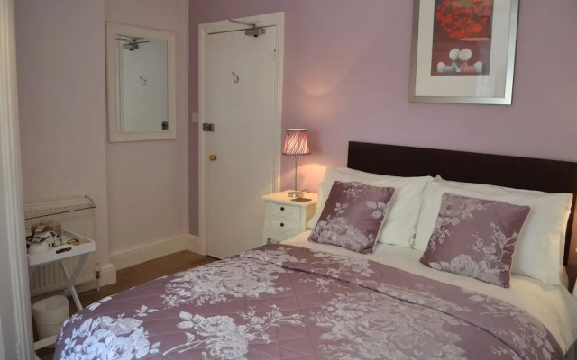 Coed-Y-Fron Guest House