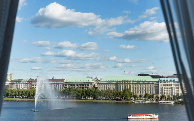 Fairmont Hotel Vier Jahreszeiten Hamburg