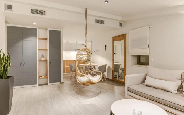 Anemolia Parga Suites