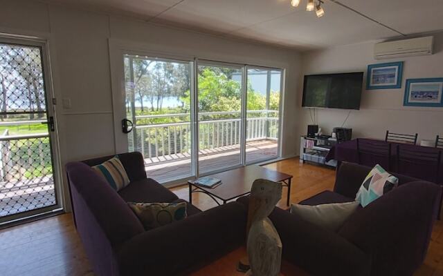 Paradise Bungalow Waterfront