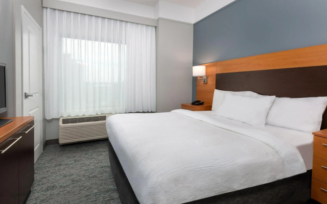 TownePlace Suites Buffalo Airport