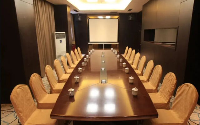 New World Hotel (Lishui High-speed Railway Station Wandi Square Store)