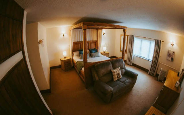 The Heathfield Inn