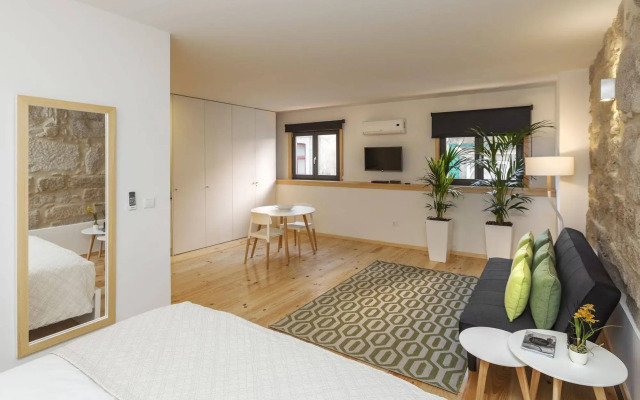 Oporto Local Studios