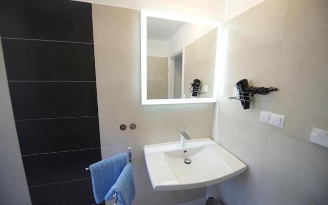 Apartments Petrovac