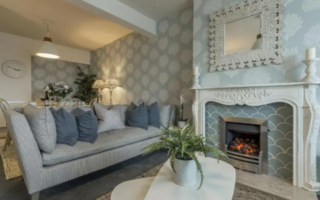 No33 Seagull Cottage