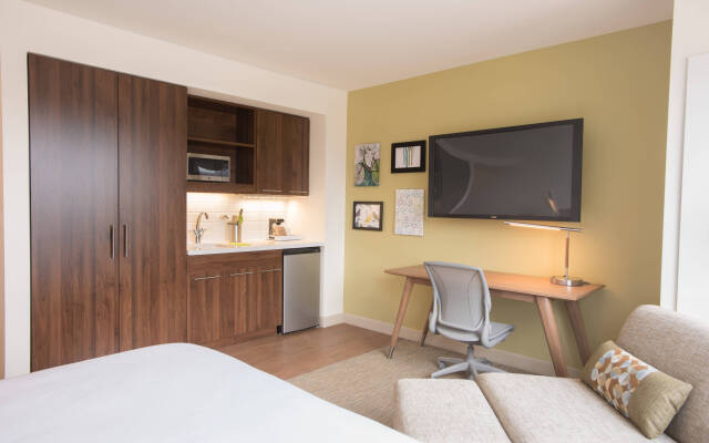 Element West Des Moines