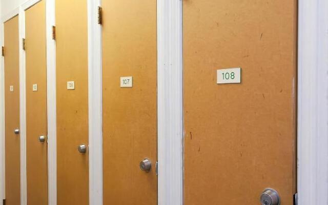 Fernie Slopeside Lodge