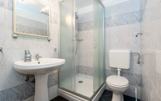 Apartments Mandica