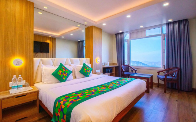 Treebo Varuna With Mountain View