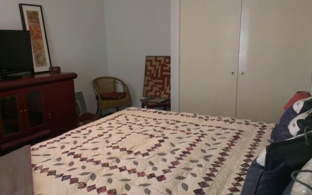 The Vines Avenue Guesthouse – Guest Rooms – The Vines