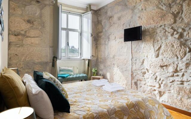 Trendy Flats - Instaworthy River View by Host Wise