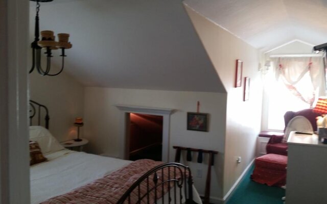 Rooster Hill Short Stay