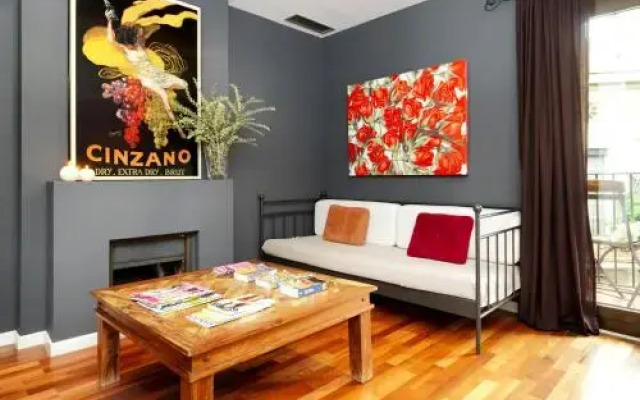 Fewdays Barcelona Apartments