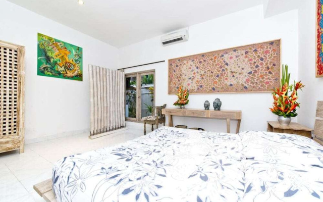 Villa Lotus Sanur 1 – Guest Rooms – Denpasar