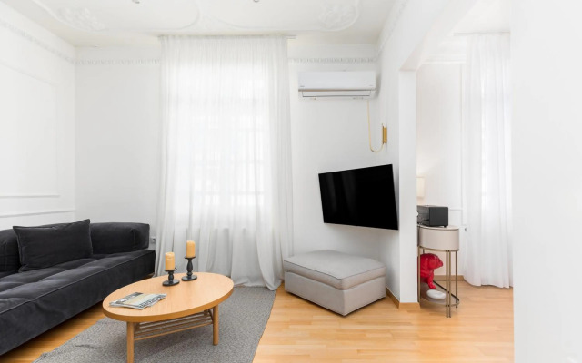 #Zoe: Lovely Penthouse by halu! Apartments