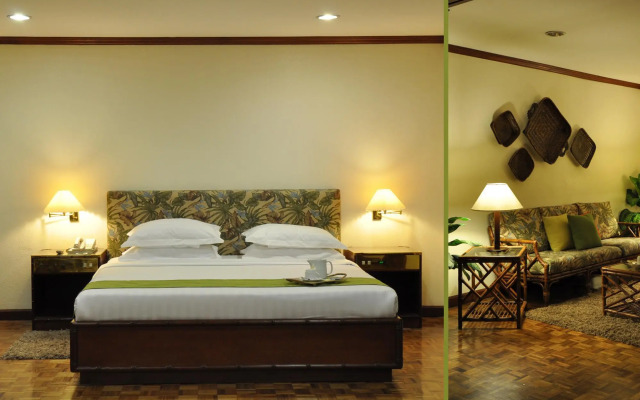 Oasis Hotel
