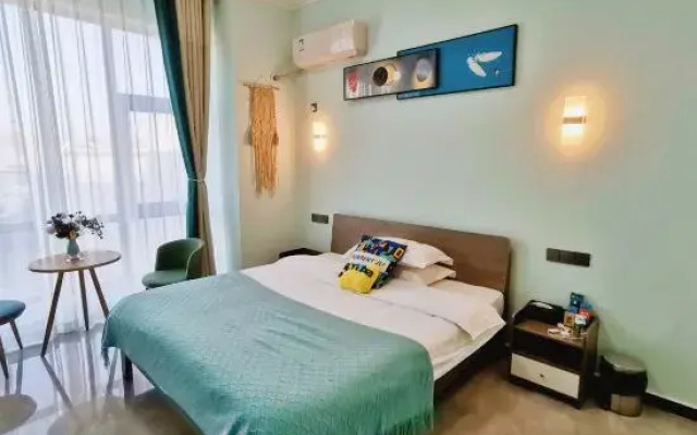 Chinese Yijuju Suites (Jianye Headquarters Port Branch)