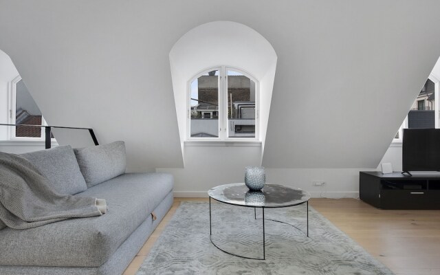 Sanders King - Popular 2-bdr Apt In Copenhagen Center