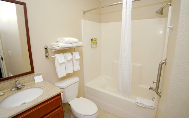 Candlewood Suites Boise - Towne Square by IHG