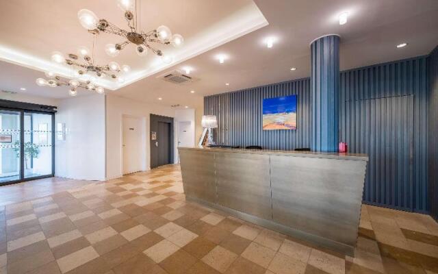 Hotel Les Flots - Chatelaillon Plage