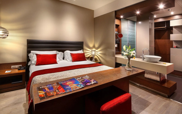 Olivia Plaza Hotel