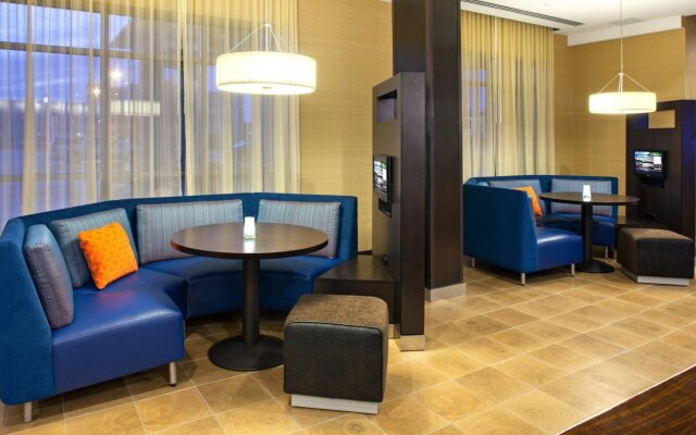 Courtyard by Marriott London
