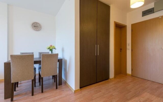 Academica Aparthotel