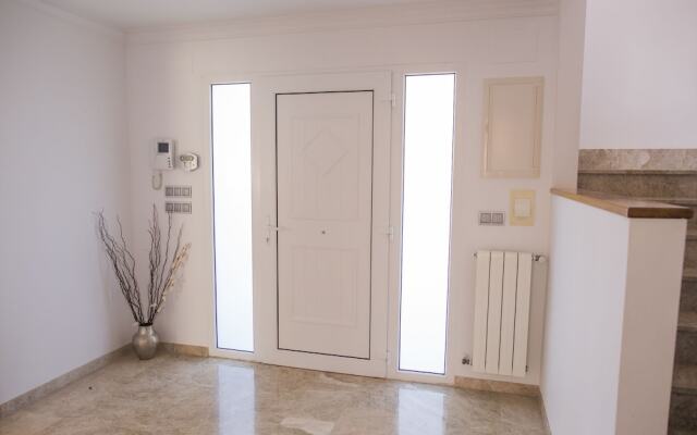 071 Villa Alqueries